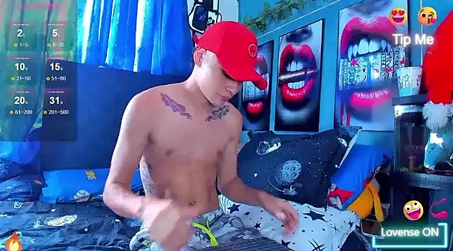 soyander03  online show from March 15, 2025, 7:31 am