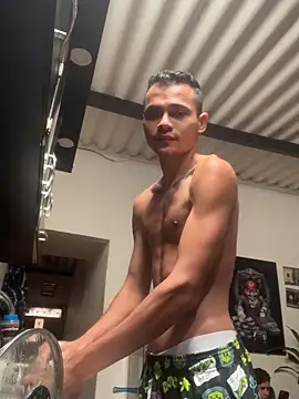 soyander03  online show from January 5, 2025, 2:52 pm