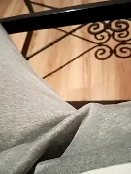 pana1978loco online show from November 22, 2025, 5:28 am