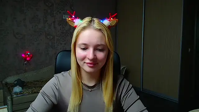 Milka kiss  online show from December 19, 2025, 11:56 am