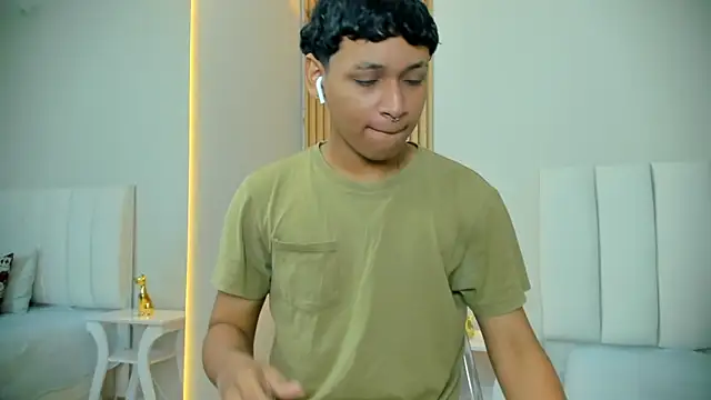 axel ps online show from December 3, 2025, 2:34 am