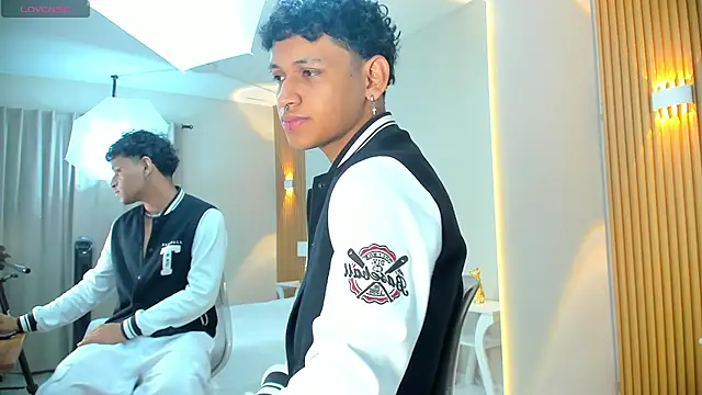 axel ps online show from September 14, 2025, 4:35 am