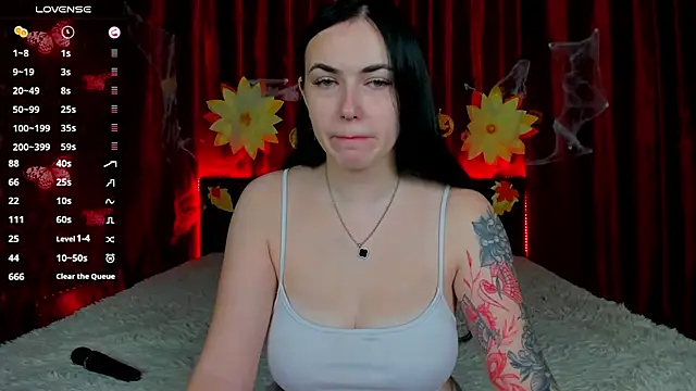 Snapshot of Witch_Lady chatting on November 3, 2025, 7:13 am Witch Lady online show from November 3, 2025, 7:13 am