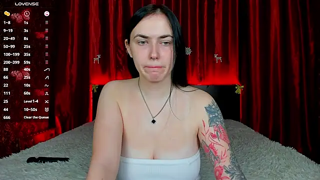 Snapshot of Witch_Lady chatting on December 20, 2025, 7:22 am Witch Lady online show from December 20, 2025, 7:22 am