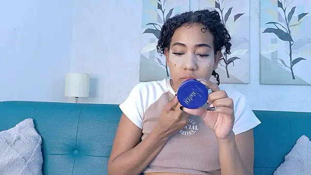 Snapshot of flavia_cruz chatting on March 30, 2026, 12:06 pm flavia cruz online show from March 30, 2026, 12:06 pm