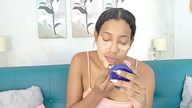 Snapshot of flavia_cruz chatting on March 25, 2026, 12:26 pm flavia cruz online show from March 25, 2026, 12:26 pm