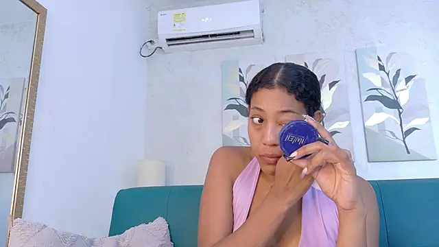 Snapshot of flavia_cruz chatting on March 27, 2026, 12:17 pm flavia cruz online show from March 27, 2026, 12:17 pm