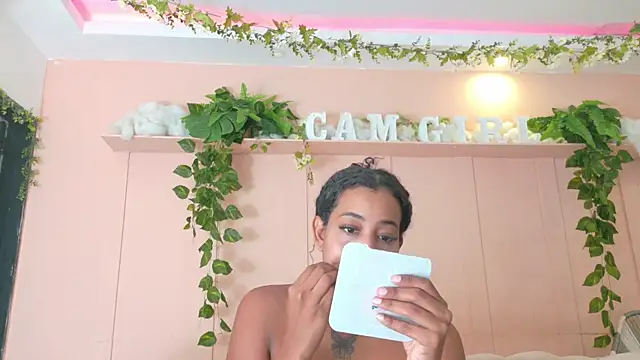 Snapshot of flavia_cruz chatting on July 12, 2026, 12:28 pm flavia cruz online show from July 12, 2026, 12:28 pm