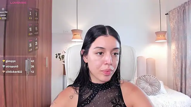 zoee jackson online show from March 19, 2025, 7:06 pm