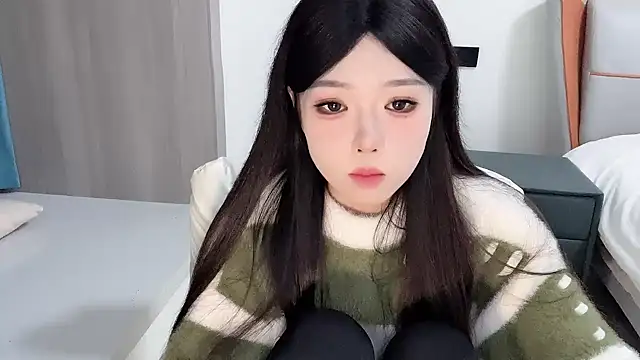 Q-ing online show from January 7, 2025, 1:46 pm