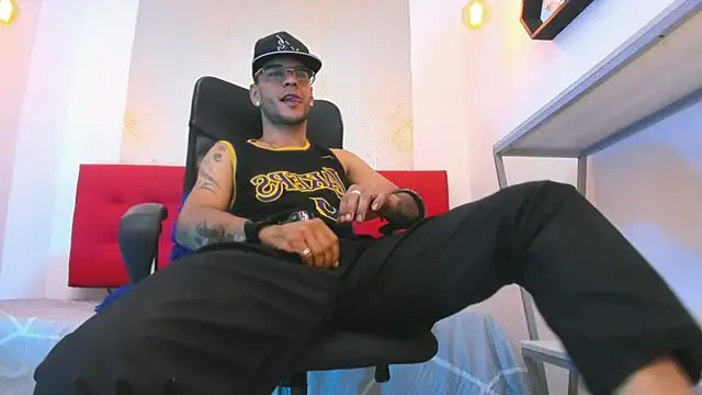 Andrey u92 online show from December 1, 2025, 7:37 pm