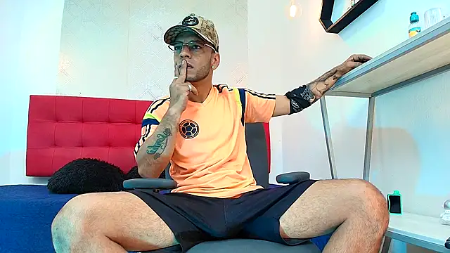 Andrey u92 online show from October 2, 2025, 9:07 pm