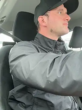 Snapshot of _DownUnderFit_ chatting on November 22, 2025, 11:36 pm DownUnderFit online show from November 22, 2025, 11:36 pm