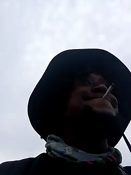 Snapshot of Hentaii001 chatting on February 2, 2025, 5:42 am Hentaii001 online show from February 2, 2025, 5:42 am