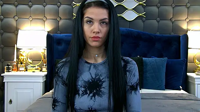 Snapshot of LeyaCass chatting on February 27, 2025, 4:24 am LeyaCass online show from February 27, 2025, 4:24 am