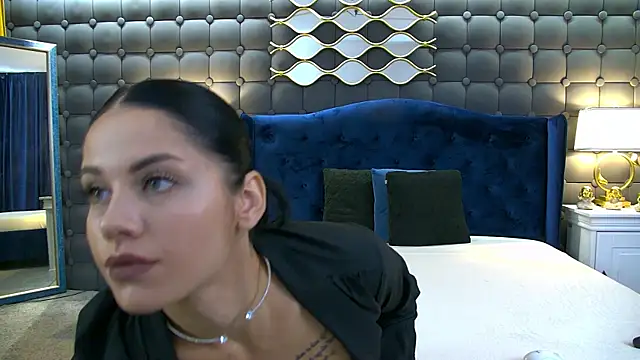 Snapshot of LeyaCass chatting on September 17, 2025, 4:36 am LeyaCass online show from September 17, 2025, 4:36 am