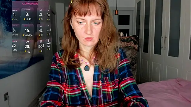 Snapshot of YourSexyNeighbour chatting on January 7, 2026, 7:46 am YourSexyNeighbour online show from January 7, 2026, 7:46 am