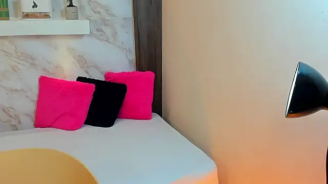 Snapshot of AmyBarton02 chatting on January 13, 2026, 7:40 pm AmyBarton02 online show from January 13, 2026, 7:40 pm