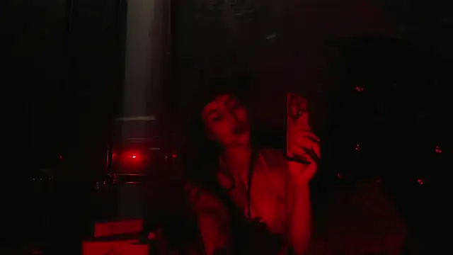 Snapshot of Cintya_Kros chatting on November 12, 2025, 8:23 pm Cintya Kros online show from November 12, 2025, 8:23 pm