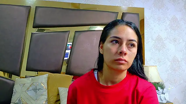 NicoleEsposito online show from April 15, 2026, 12:32 pm