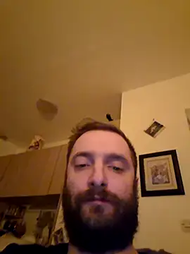 Snapshot of Zlyzloba21 chatting on December 4, 2025, 2:21 am Zlyzloba21 online show from December 4, 2025, 2:21 am