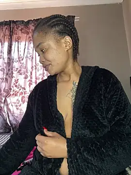 cardibabe online show from February 19, 2026, 11:18 am