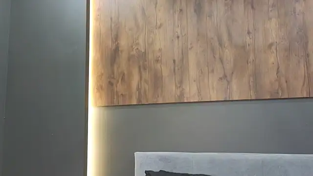 Rainaslater online show from December 18, 2024, 10:57 pm