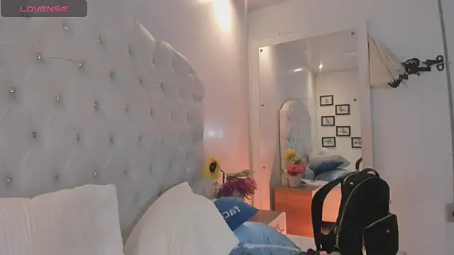 brithany rousee online show from November 14, 2025, 2:10 pm