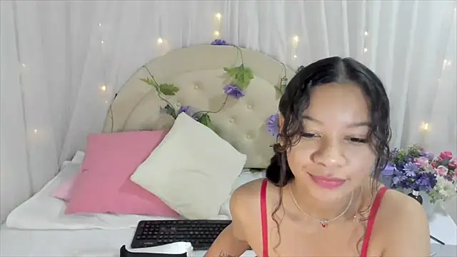 Snapshot of brithany_rousee chatting on January 28, 2025, 10:34 pm brithany rousee online show from January 28, 2025, 10:34 pm