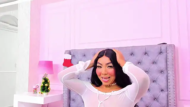 HaileeRoberts online show from November 26, 2025, 12:27 pm