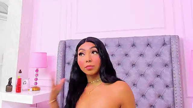 HaileeRoberts online show from November 7, 2025, 12:31 pm