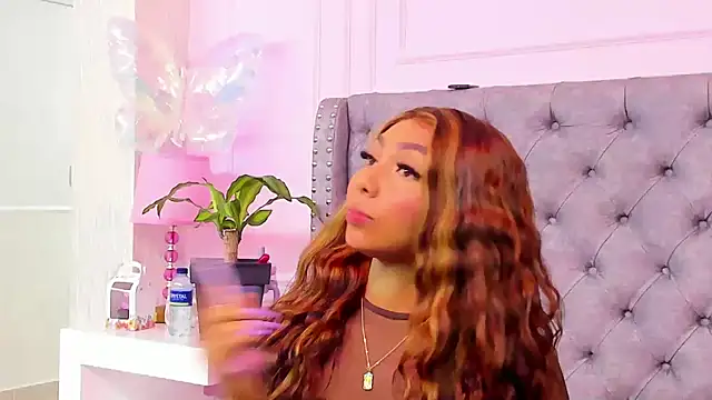 HaileeRoberts online show from March 12, 2026, 12:20 pm