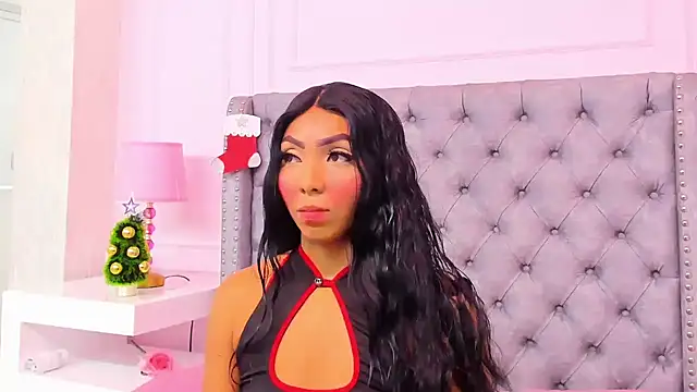 HaileeRoberts online show from November 21, 2025, 12:26 pm