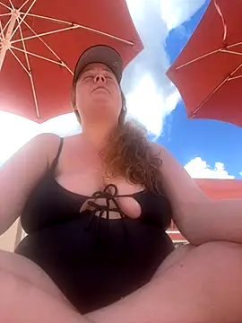 Snapshot of Sierra_bbyx chatting on October 21, 2025, 5:01 pm Sierra bbyx online show from October 21, 2025, 5:01 pm