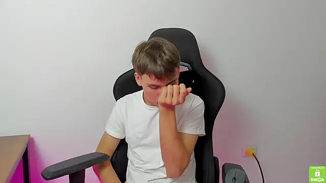 Snapshot of jackson_millers chatting on March 18, 2025, 3:23 am jackson millers online show from March 18, 2025, 3:23 am