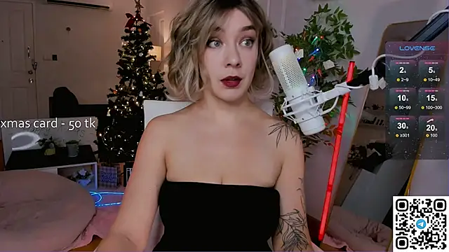 Snapshot of AngelPaull chatting on December 21, 2025, 10:10 pm AngelPaull online show from December 21, 2025, 10:10 pm