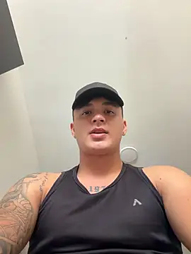 Snapshot of Cristopher_strong chatting on April 23, 2026, 2:19 pm Cristopher strong online show from April 23, 2026, 2:19 pm