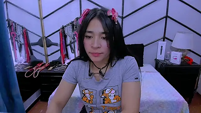 AlanaLuck online show from March 8, 2025, 3:45 pm