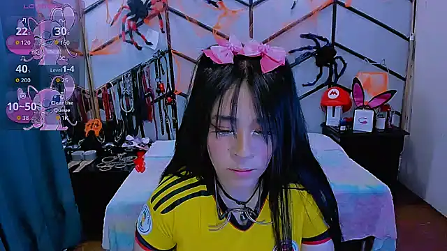 AlanaLuck online show from October 11, 2025, 7:15 pm