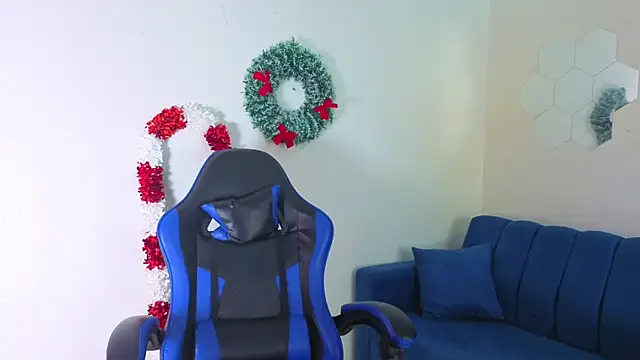 Demitryo online show from December 22, 2025, 4:23 am