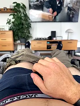 MellidenisGeil online show from October 12, 2025, 10:49 am