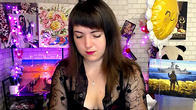 Snapshot of Darina_M_ chatting on September 13, 2025, 4:23 am Darina M online show from September 13, 2025, 4:23 am