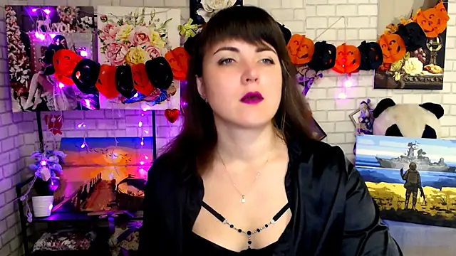 Snapshot of Darina_M_ chatting on October 31, 2025, 4:42 am Darina M online show from October 31, 2025, 4:42 am