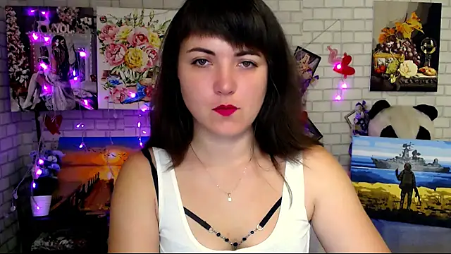 Snapshot of Darina_M_ chatting on October 5, 2025, 5:42 am Darina M online show from October 5, 2025, 5:42 am