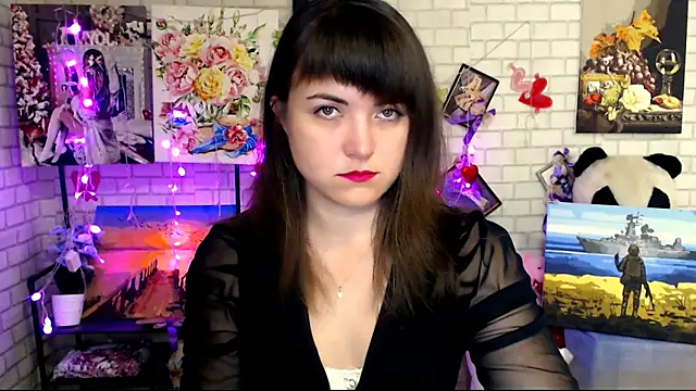 Snapshot of Darina_M_ chatting on October 18, 2025, 4:36 am Darina M online show from October 18, 2025, 4:36 am