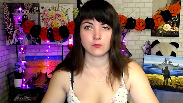 Snapshot of Darina_M_ chatting on November 4, 2025, 5:22 am Darina M online show from November 4, 2025, 5:22 am