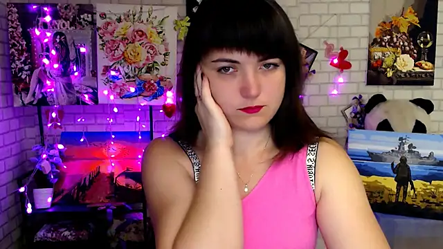 Snapshot of Darina_M_ chatting on October 21, 2025, 4:34 am Darina M online show from October 21, 2025, 4:34 am