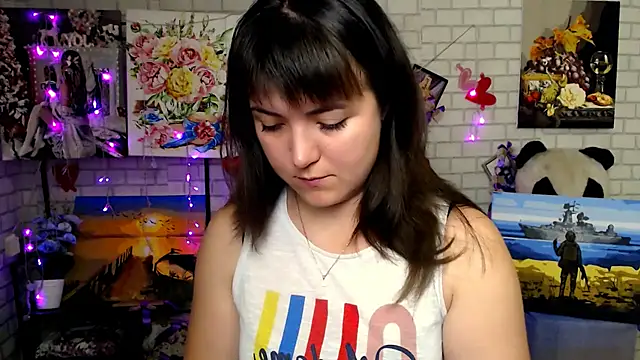 Snapshot of Darina_M_ chatting on November 15, 2025, 7:01 am Darina M online show from November 15, 2025, 7:01 am