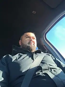 Lucrecio19 online show from December 20, 2025, 9:06 pm