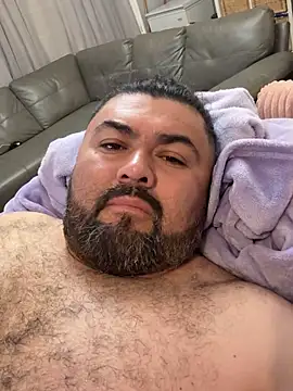 Lucrecio19 online show from December 19, 2025, 9:22 am